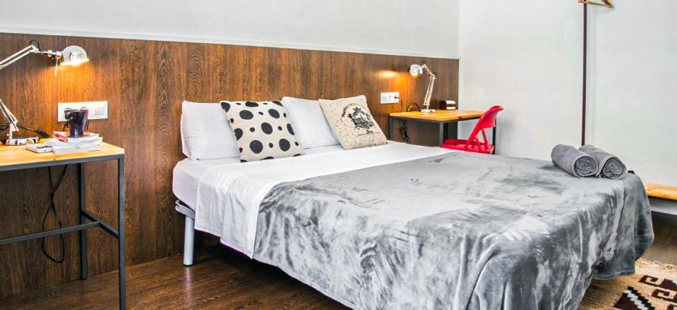 Traveller House Apartment Барселона Екстериор снимка