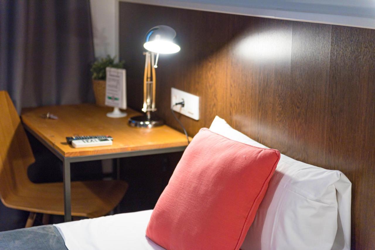 Traveller House Apartment Барселона Екстериор снимка