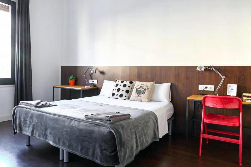Traveller House Apartment Барселона Екстериор снимка