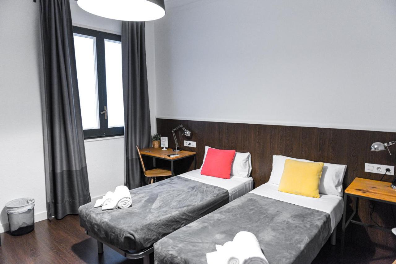 Traveller House Apartment Барселона Екстериор снимка