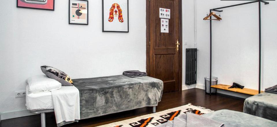 Traveller House Apartment Барселона Екстериор снимка